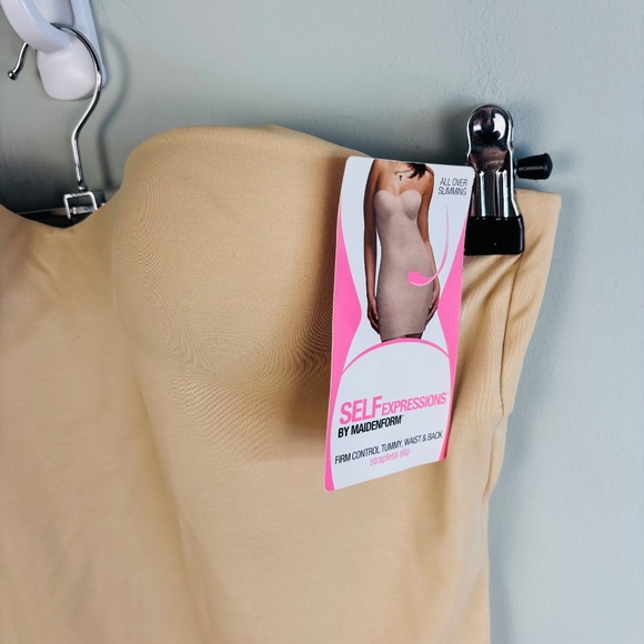 MaidenForm Firm Control Strapless Slip NWT Size 38B - Picture 3 of 5